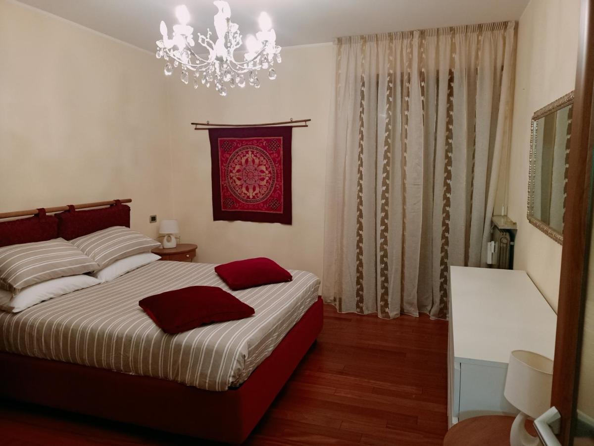 Appartement A Casa Di Nina à Aoste Extérieur photo